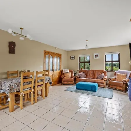 Large Spacious In Holiday home